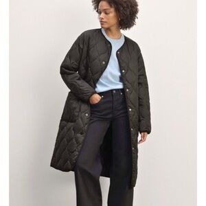NWT Everlane Long Quilted Liner Black Coat Size Medium